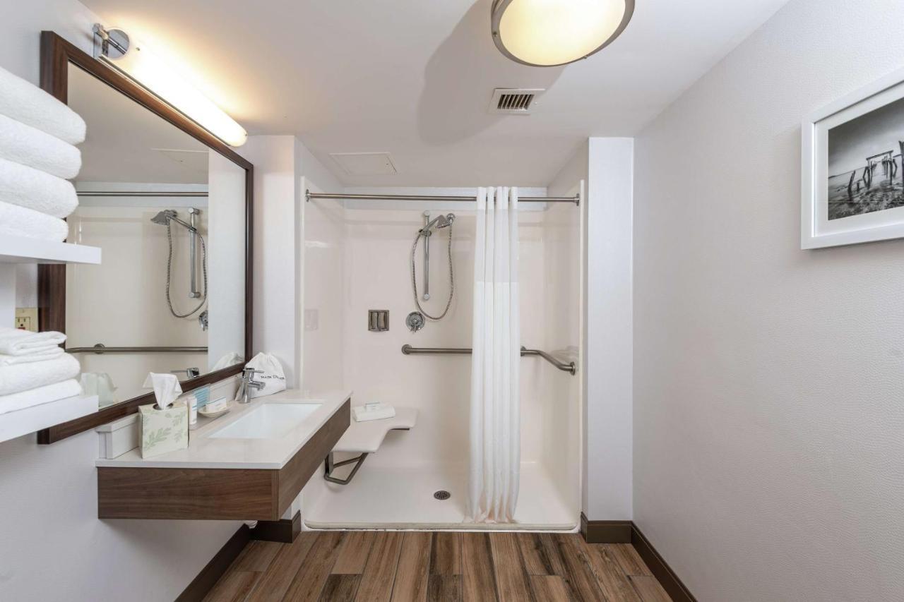 Hampton Inn Fall River/Westport North Westport Bagian luar foto