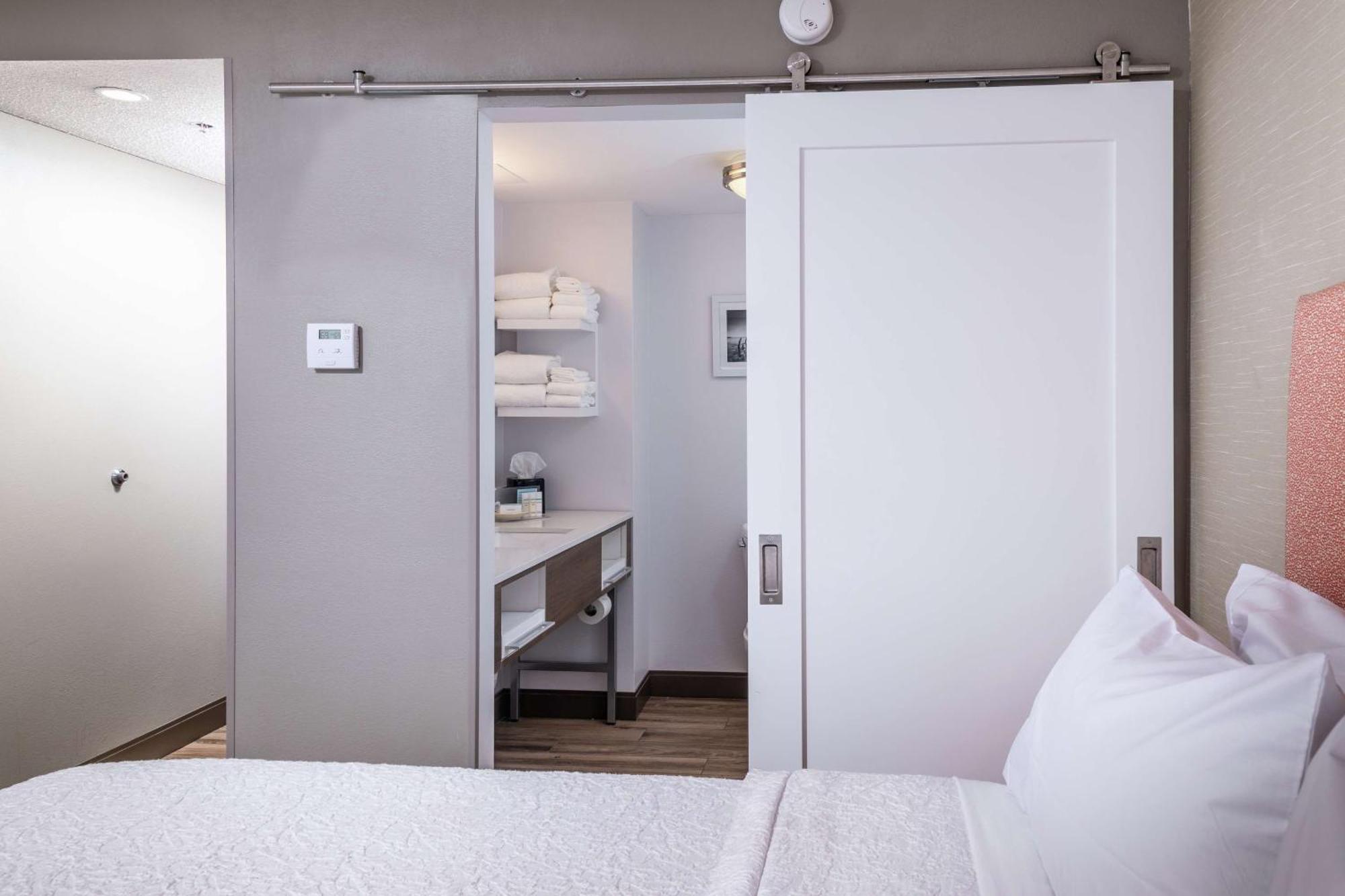 Hampton Inn Fall River/Westport North Westport Bagian luar foto