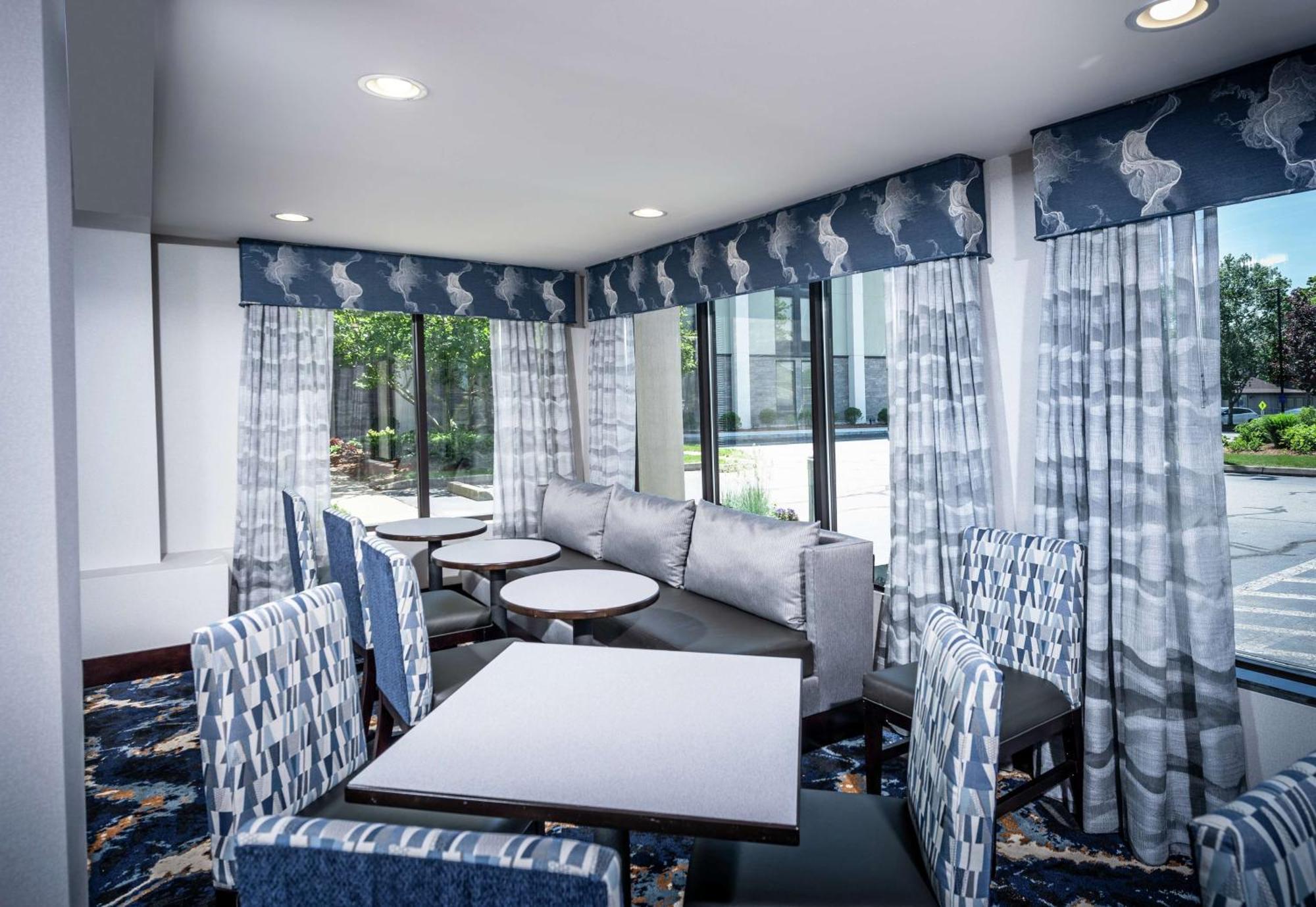 Hampton Inn Fall River/Westport North Westport Bagian luar foto