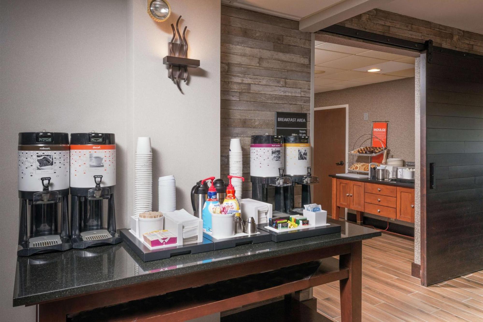 Hampton Inn Fall River/Westport North Westport Bagian luar foto