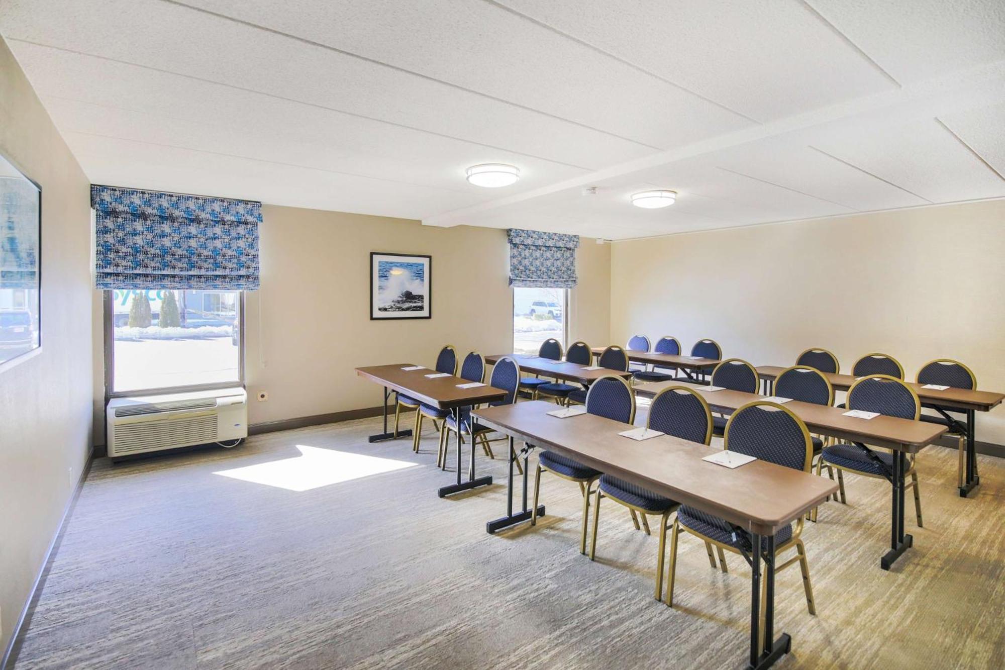 Hampton Inn Fall River/Westport North Westport Bagian luar foto