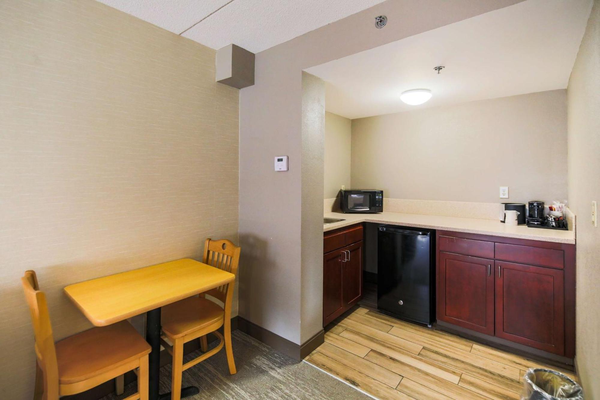 Hampton Inn Fall River/Westport North Westport Bagian luar foto