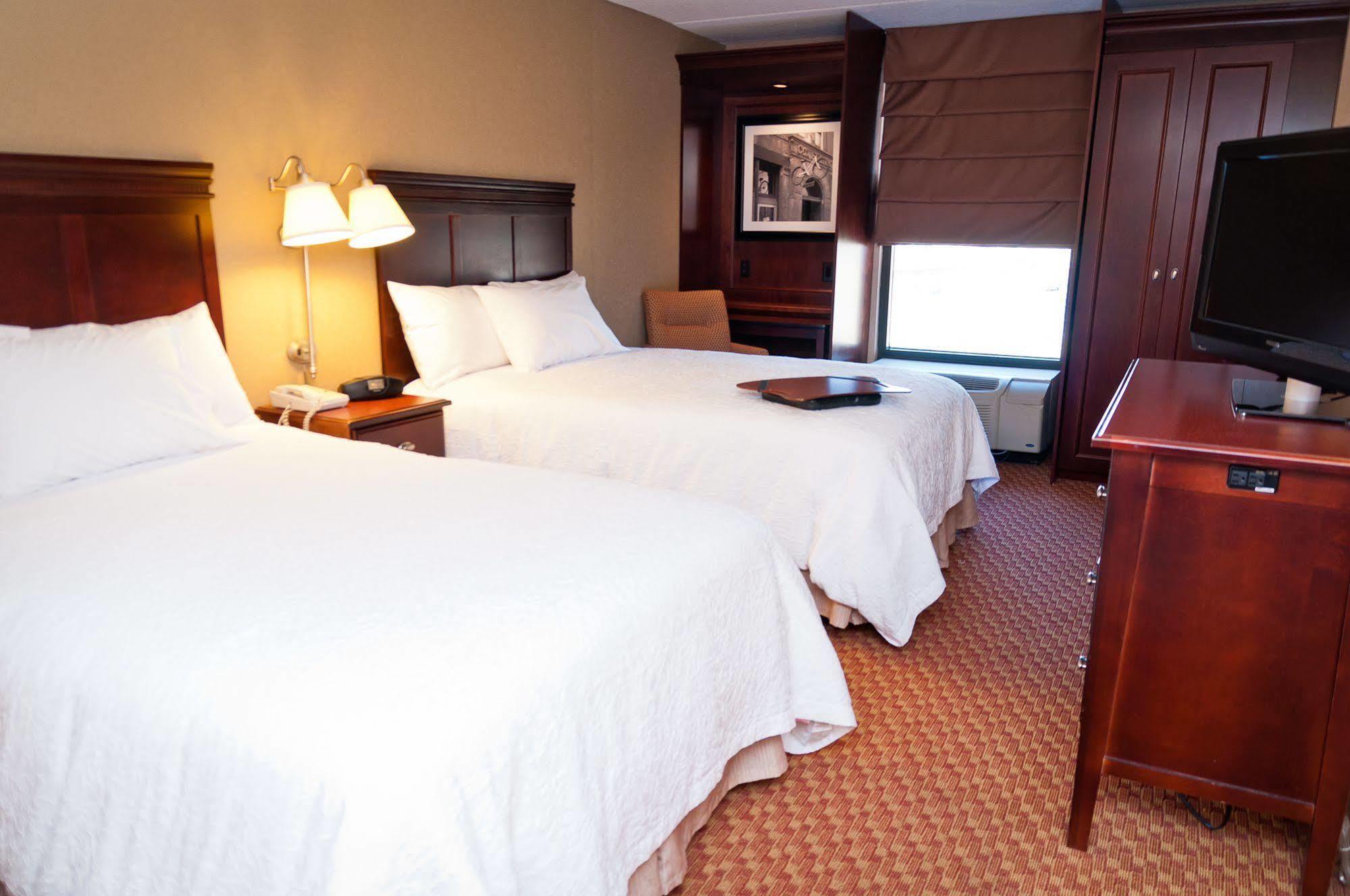 Hampton Inn Fall River/Westport North Westport Bagian luar foto