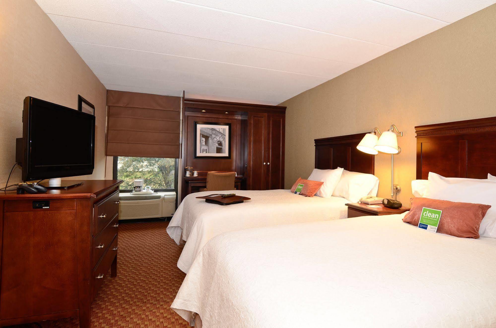 Hampton Inn Fall River/Westport North Westport Bagian luar foto