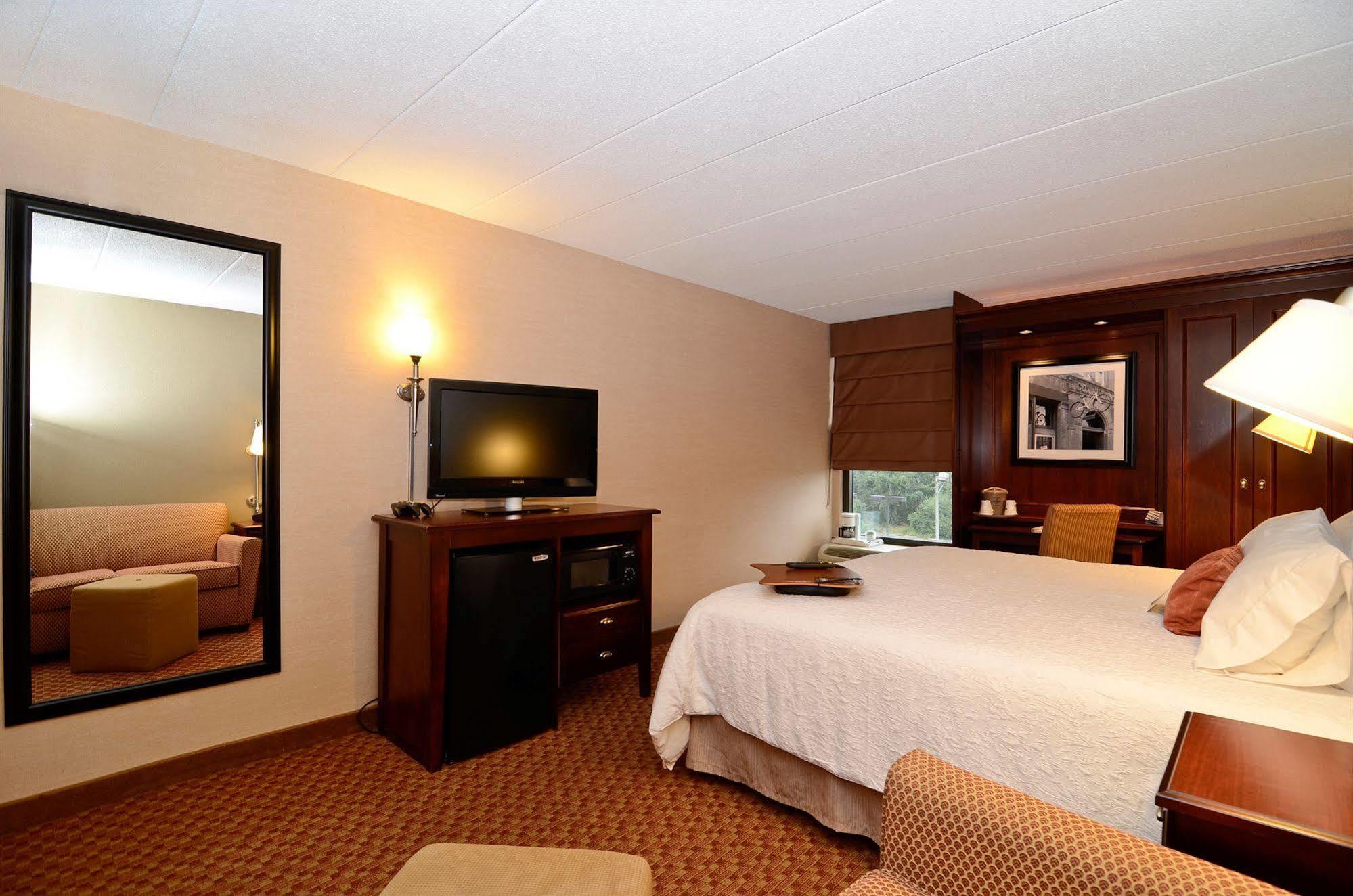 Hampton Inn Fall River/Westport North Westport Bagian luar foto